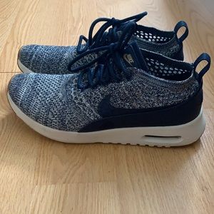 Nike Air Max Theta Ultra